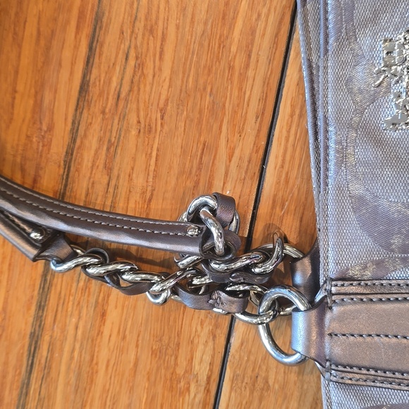 Coach Bag - Picture 10 of 16